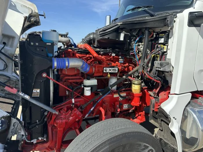 2023 Peterbilt 567 - image 13