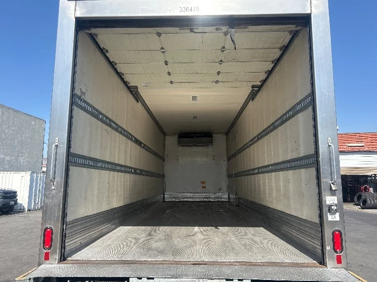 2020 International MV in Vernon, CA — photo 8