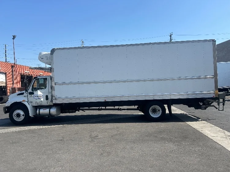 2020 International MV in Vernon, CA — photo 4