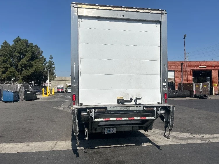 2020 International MV in Vernon, CA — photo 7