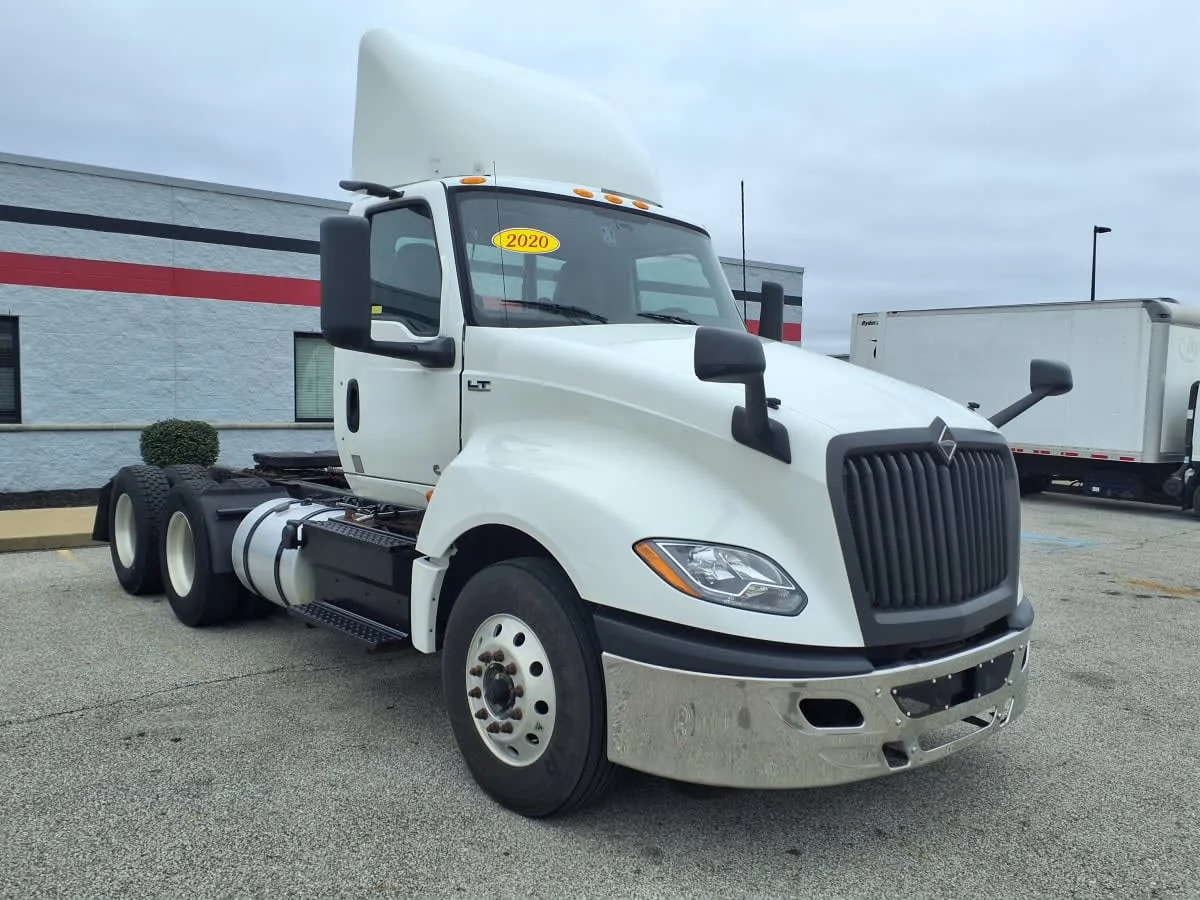 2020 International LT in Cleveland, OH — photo 3