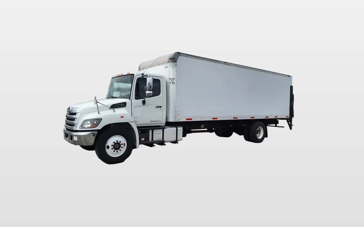 2016 Hino 338 - image 1