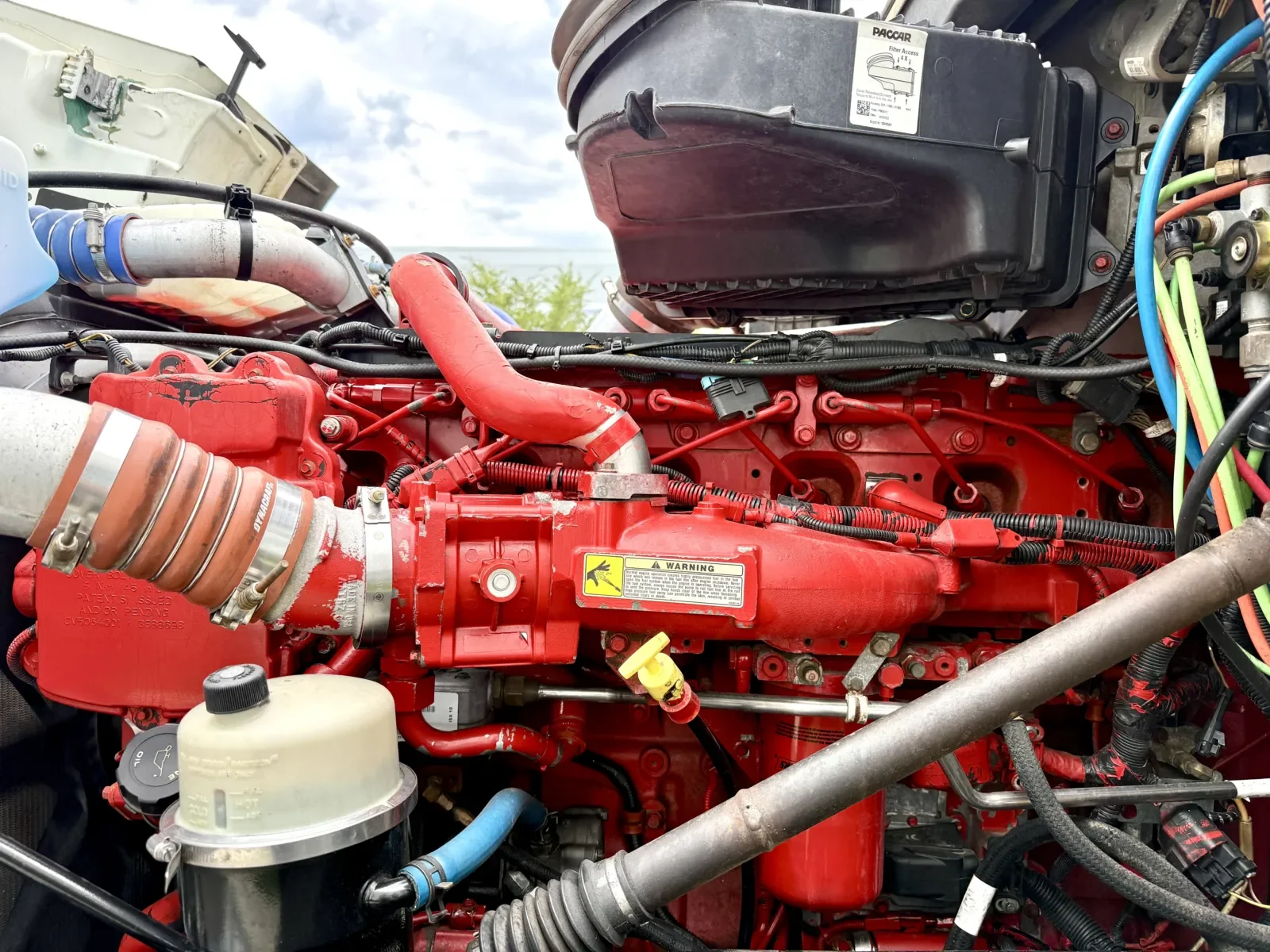2015 Peterbilt 567 in New Lenox, IL — photo 12