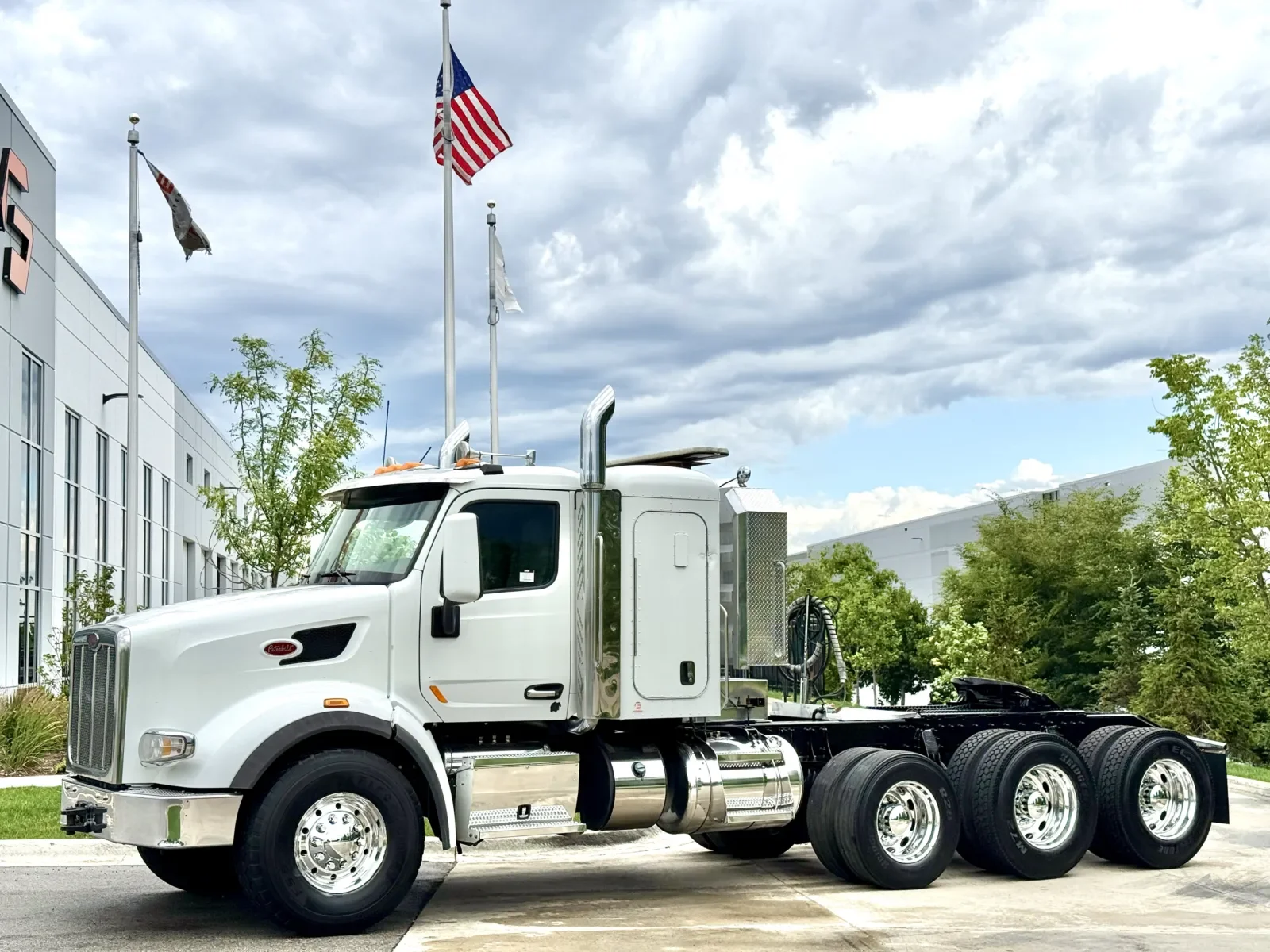 2015 Peterbilt 567