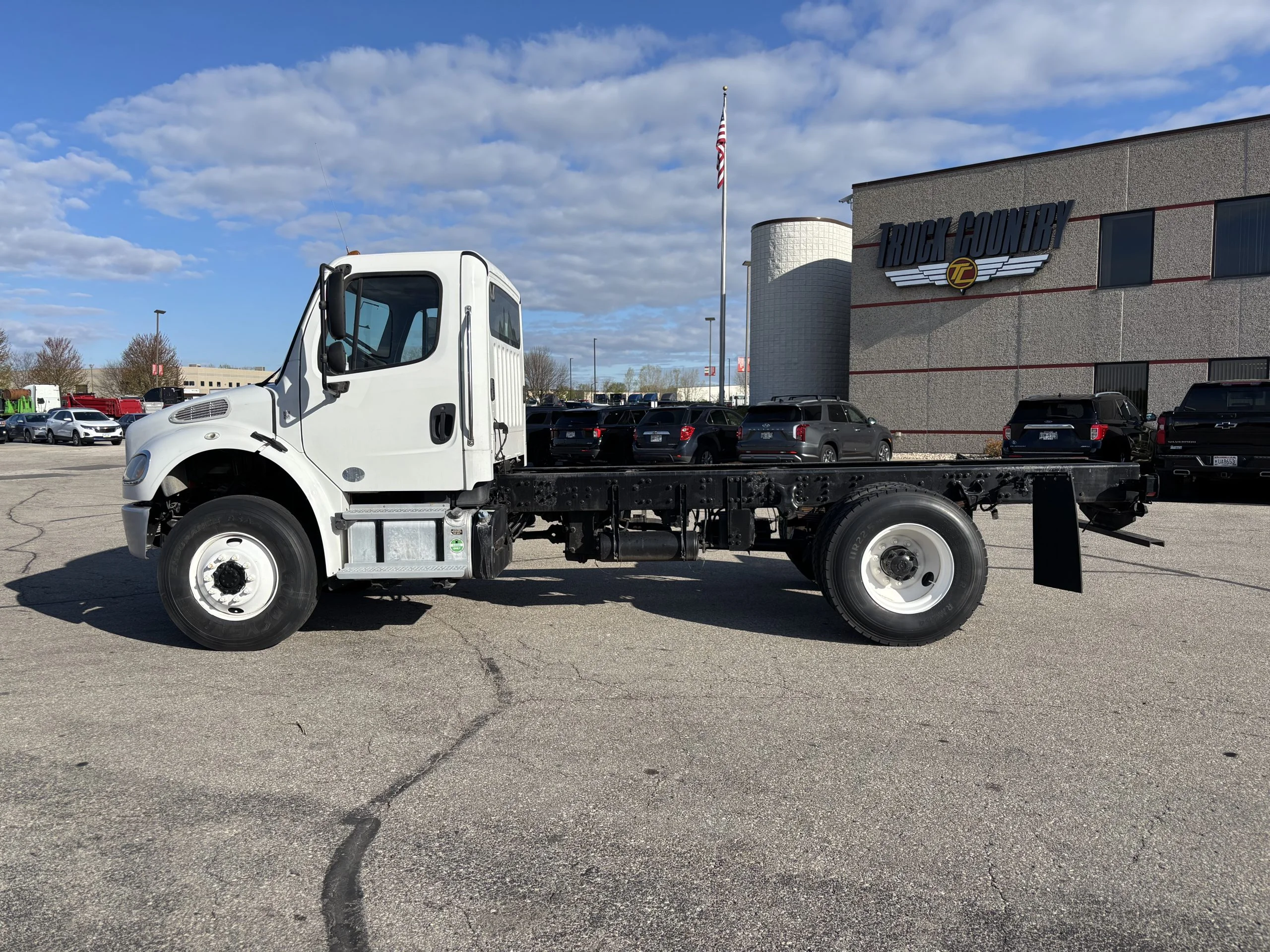 2017 Freightliner eM2 in Shullsburg, WI — photo 6