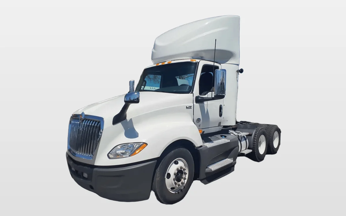 2018 International - image 1