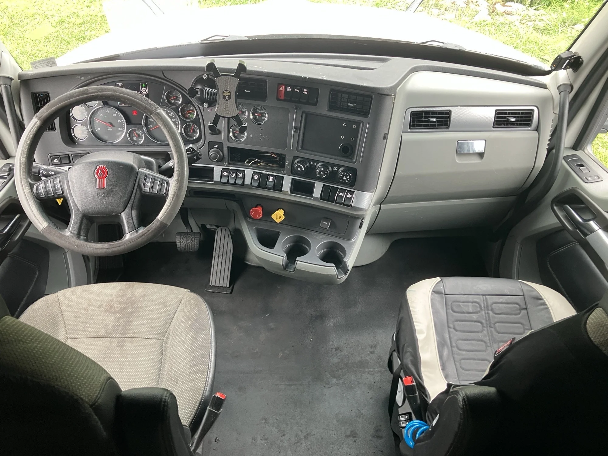 2021 Kenworth T680 in Chesapeake, VA — photo 6