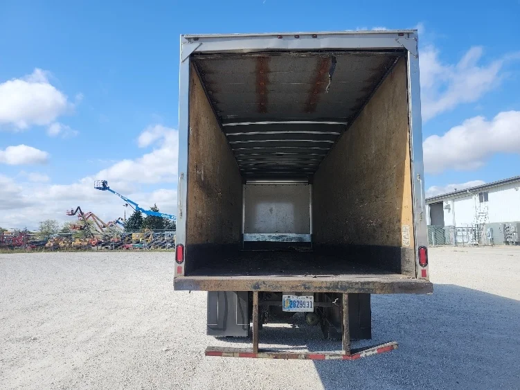 2020 International MV - image 8