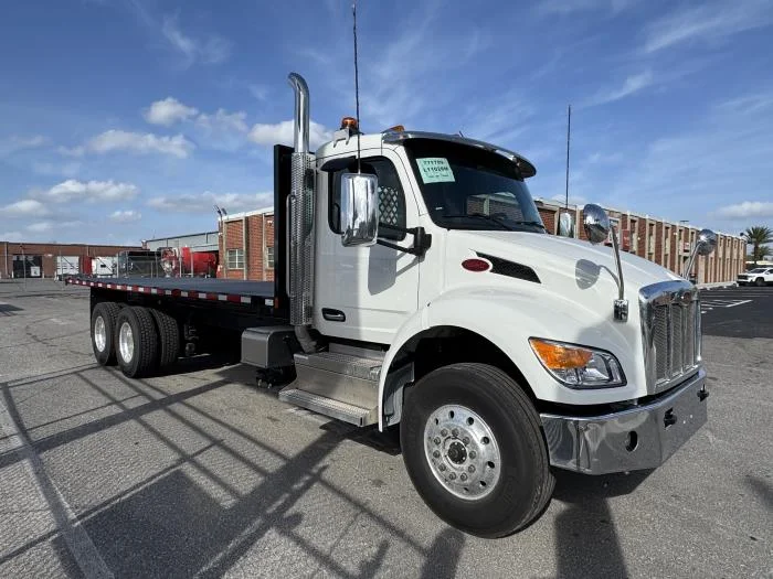 2027 Peterbilt 548 — photo 7