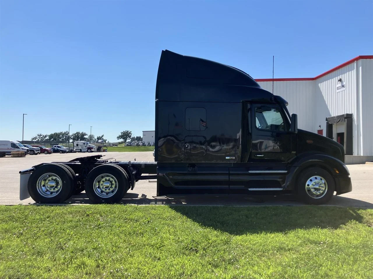 2027 Peterbilt 579 in Rochester, MN — photo 3