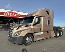 2022 Freightliner Cascadia - image 40