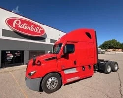 2022 Freightliner Cascadia - image 38