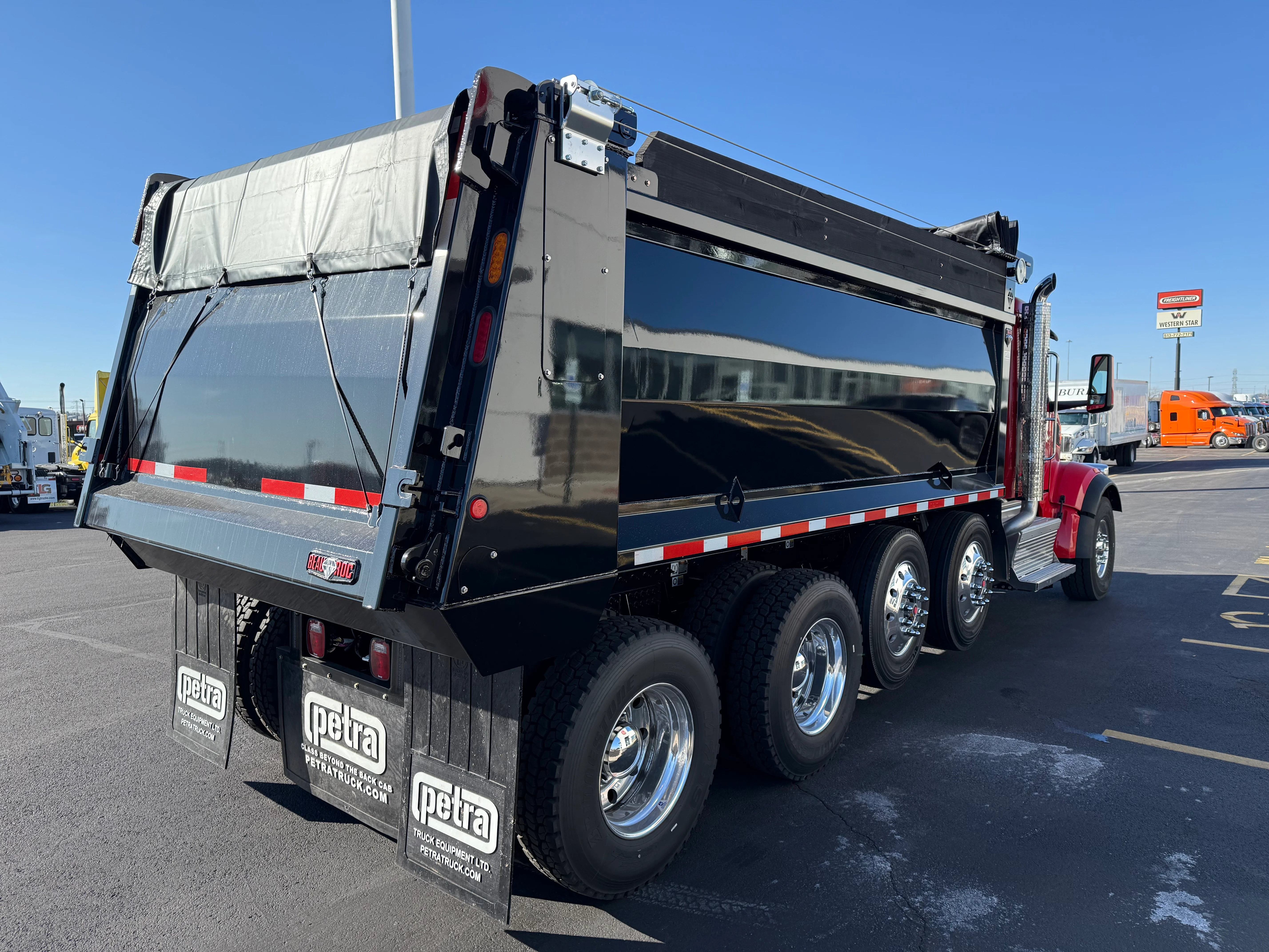 2026 Peterbilt 567 in Cincinnati, OH — photo 5