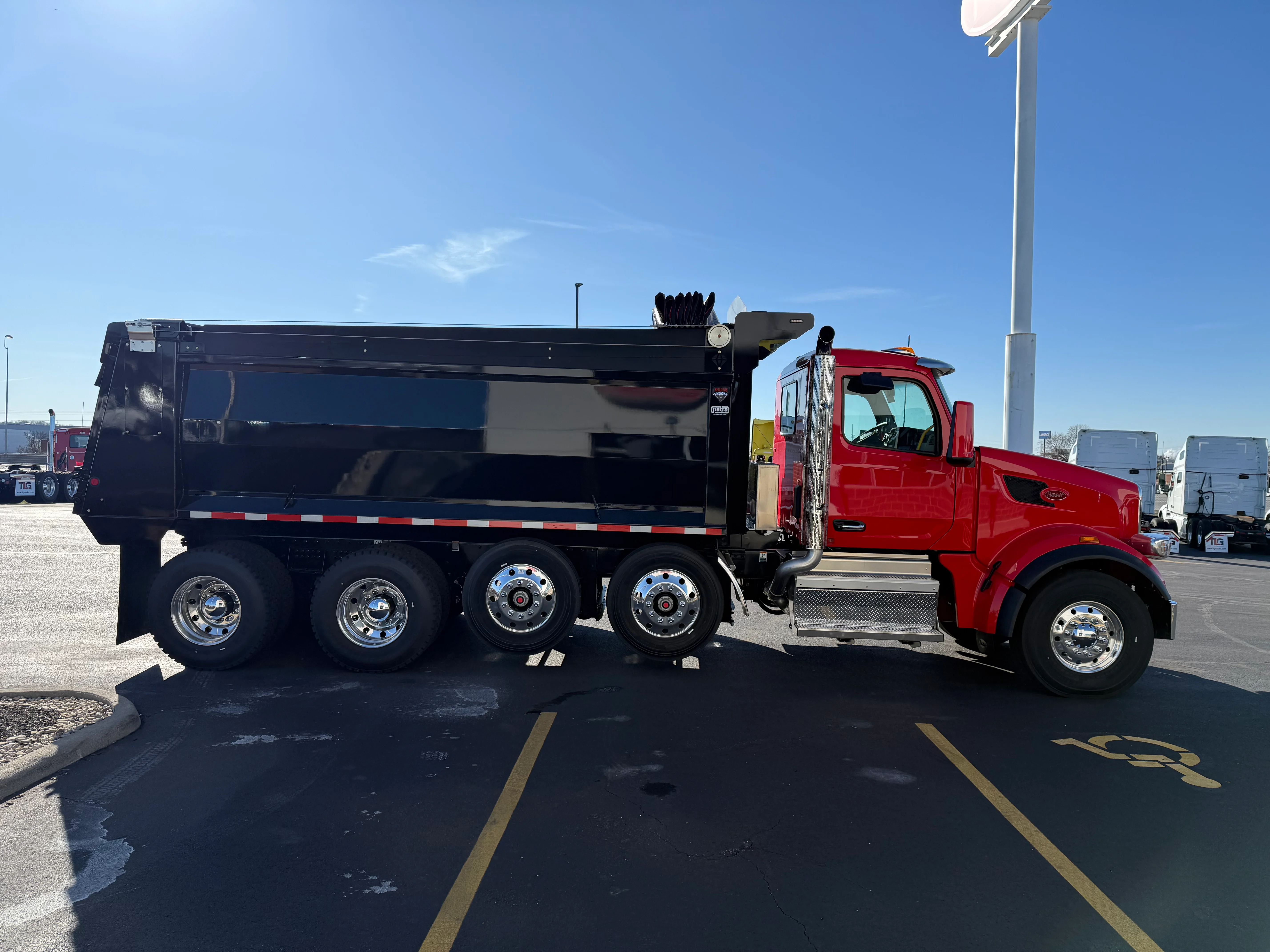 2026 Peterbilt 567 in Cincinnati, OH — photo 6