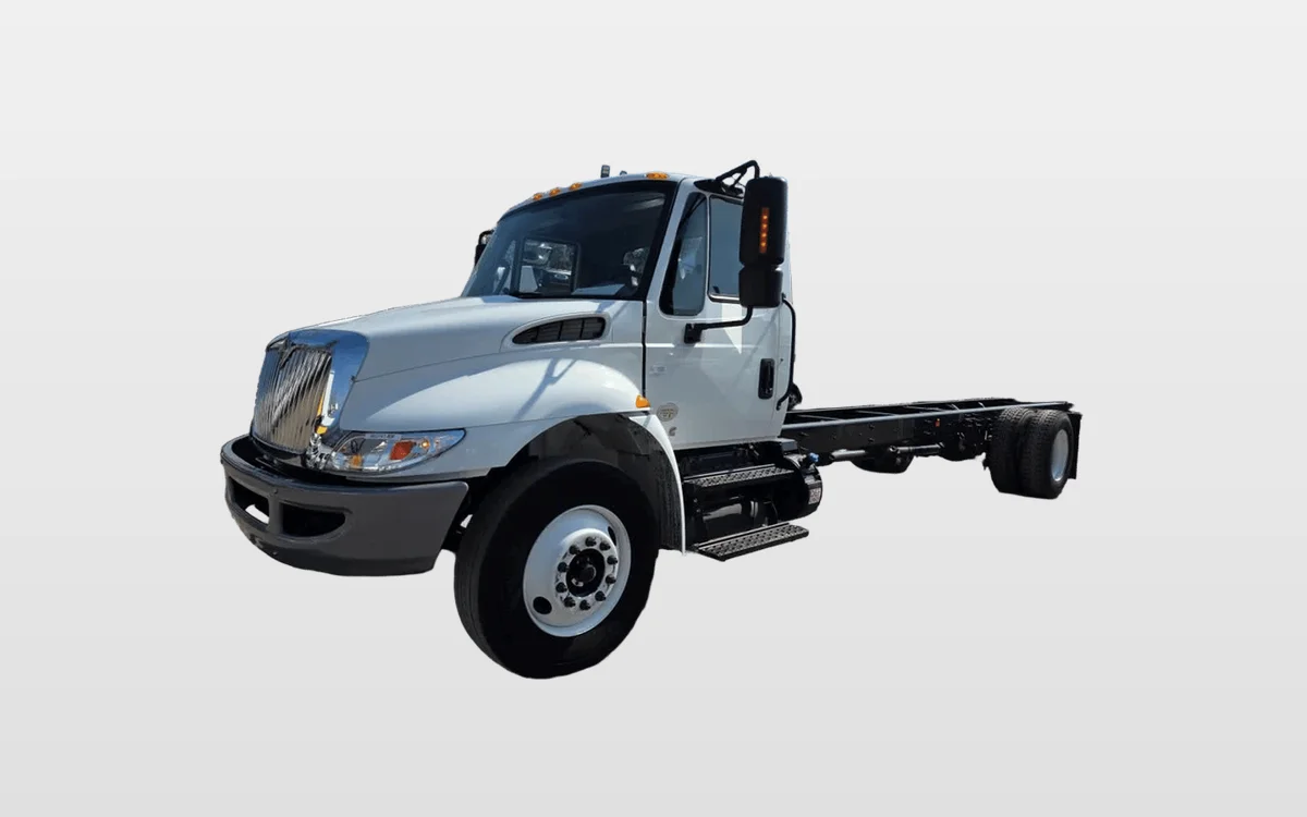 2019 International 4300 - image 1