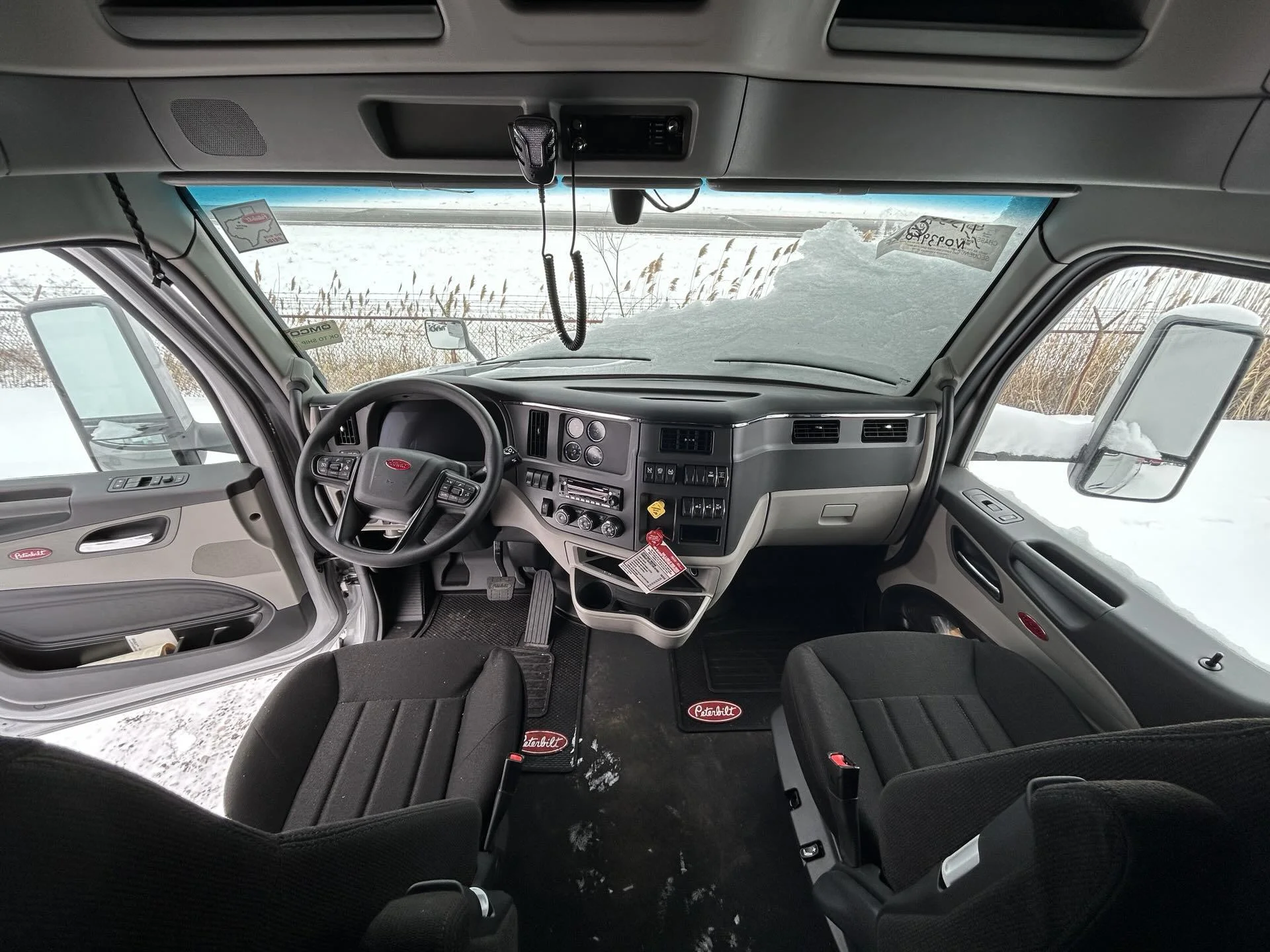 2026 Peterbilt 579 - image 10
