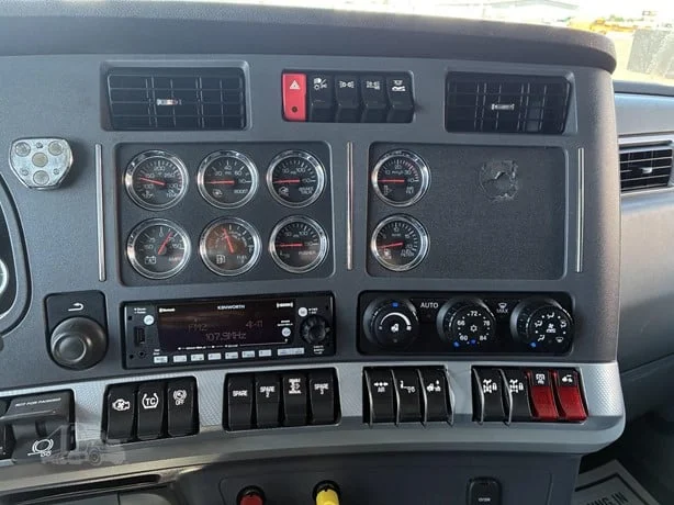 2021 Kenworth T880 in Idaho Falls, ID — photo 24