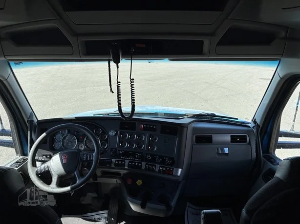 2021 Kenworth T880 in Idaho Falls, ID — photo 27