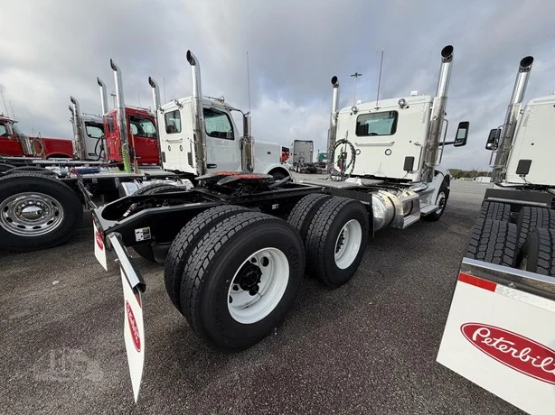 2026 Peterbilt 567 in GA — photo 5