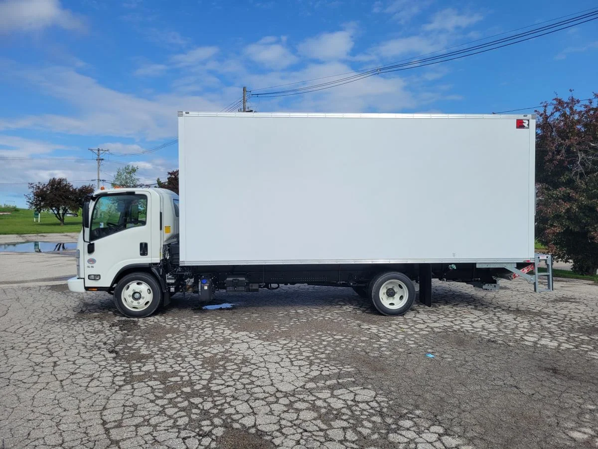 2024 Hino in Cedar Rapids, IA — photo 2