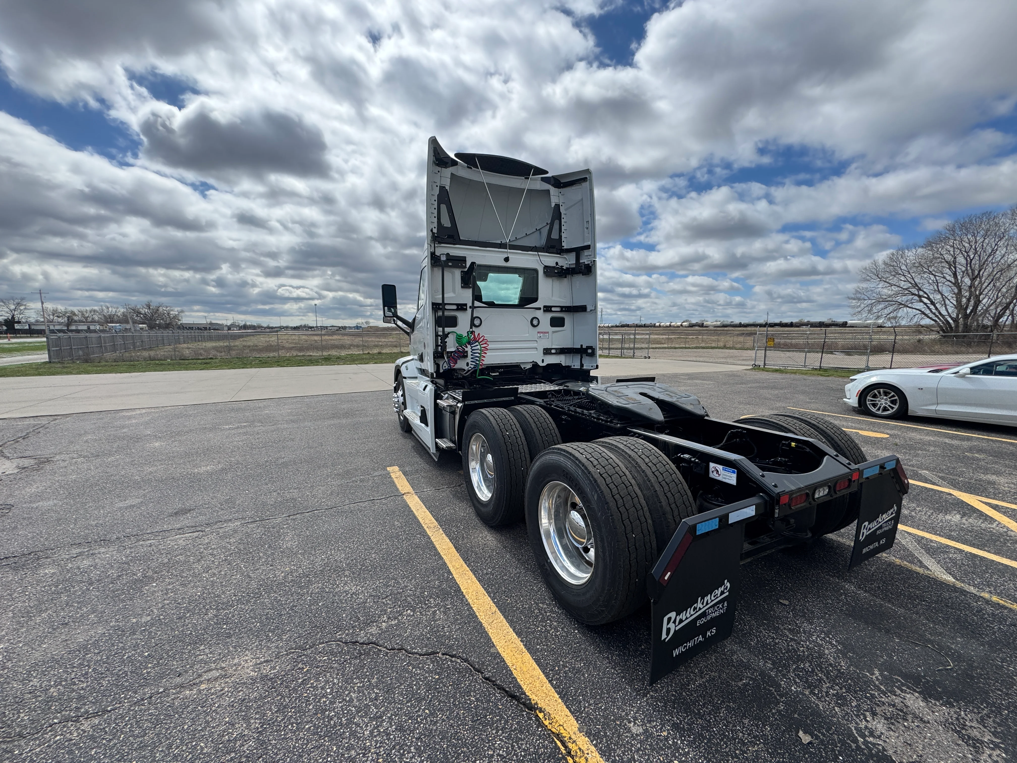 2026 Mack Pioneer in Wichita, KS — photo 16