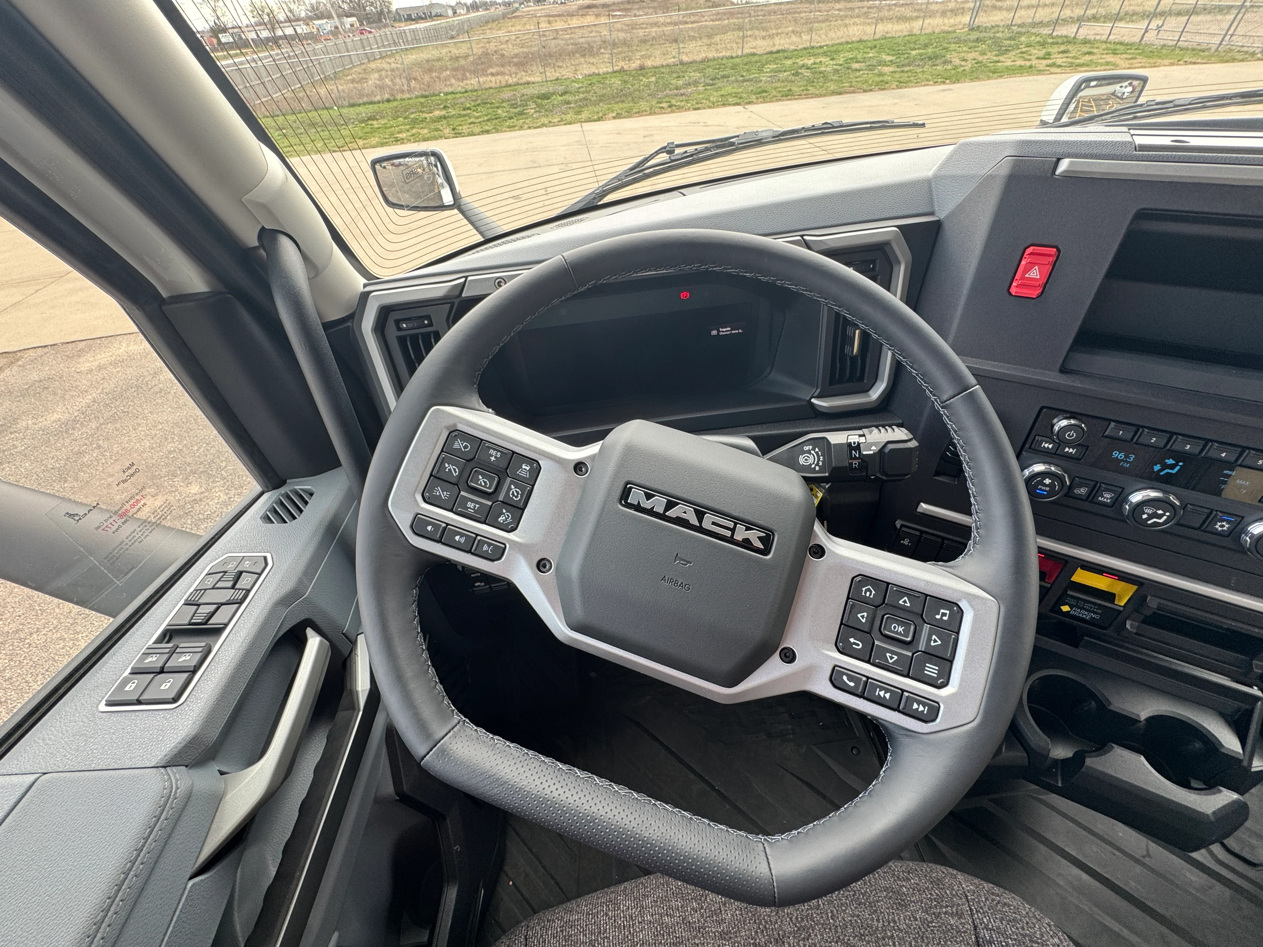 2026 Mack Pioneer in Wichita, KS — photo 8