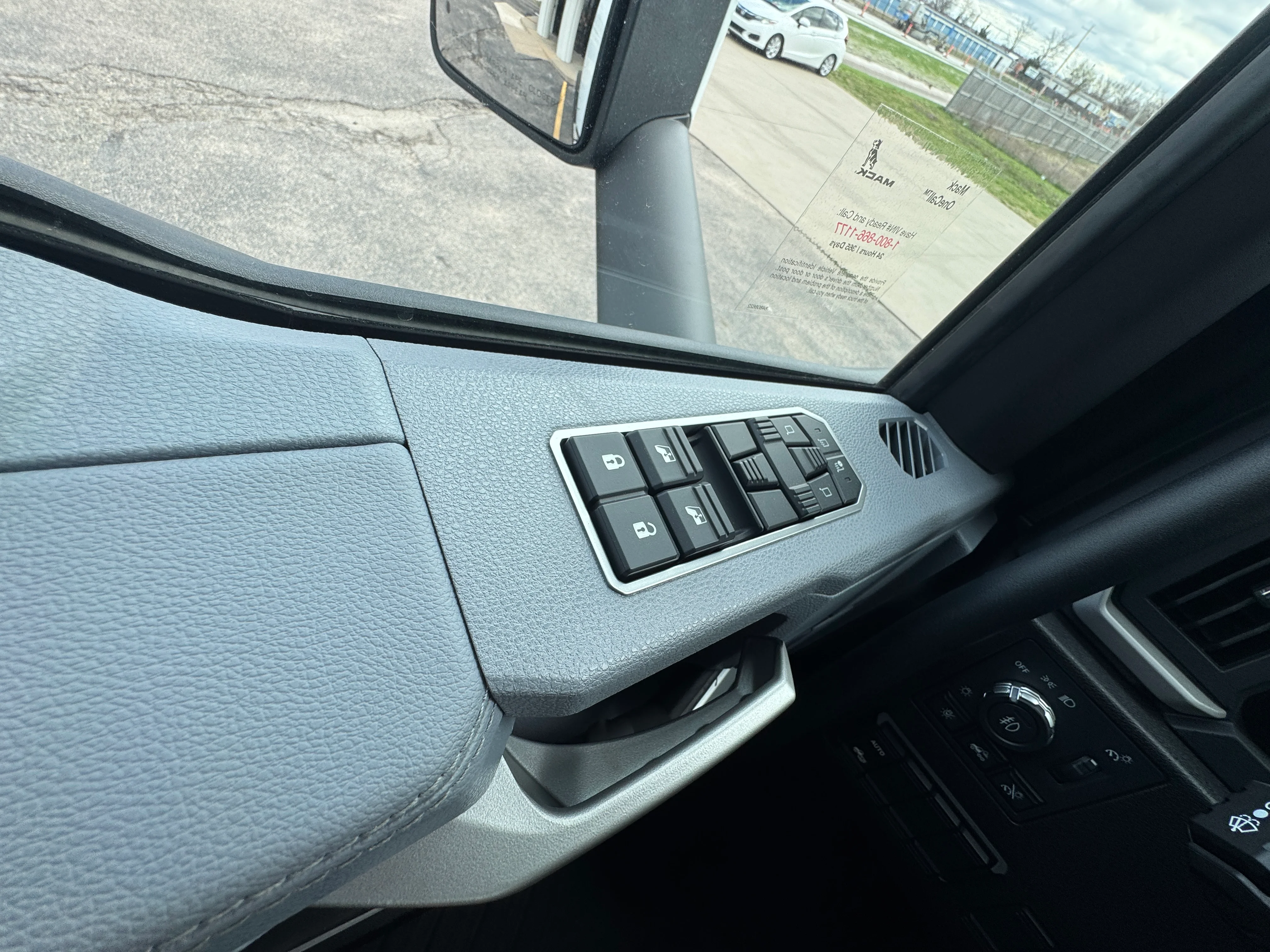2026 Mack Pioneer in Wichita, KS — photo 9