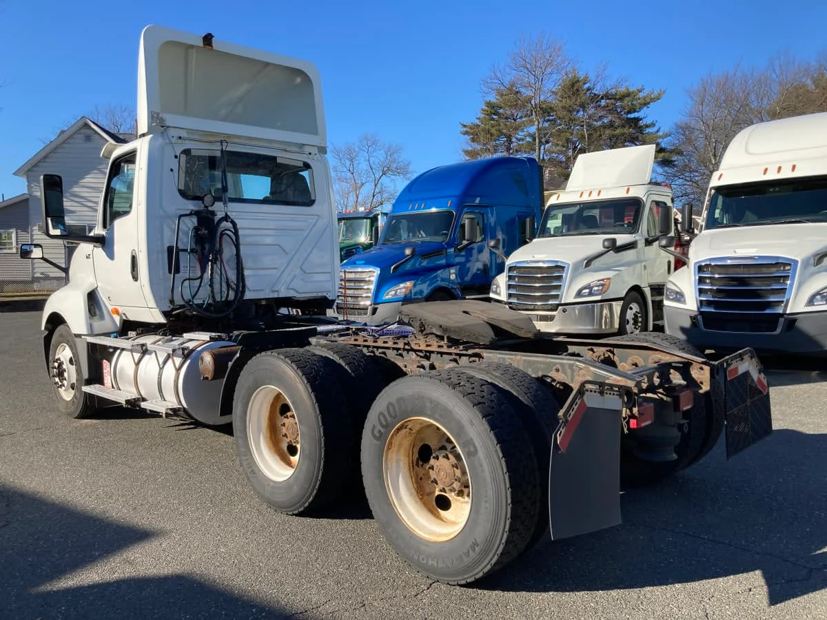 2019 International LT in Springfield, MA — photo 6