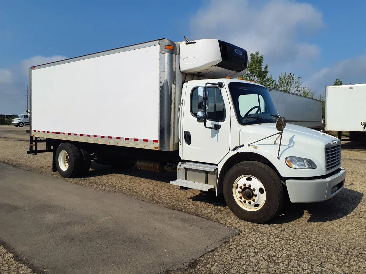 2016 Freightliner M2 106 in Wayland, MI — photo 3
