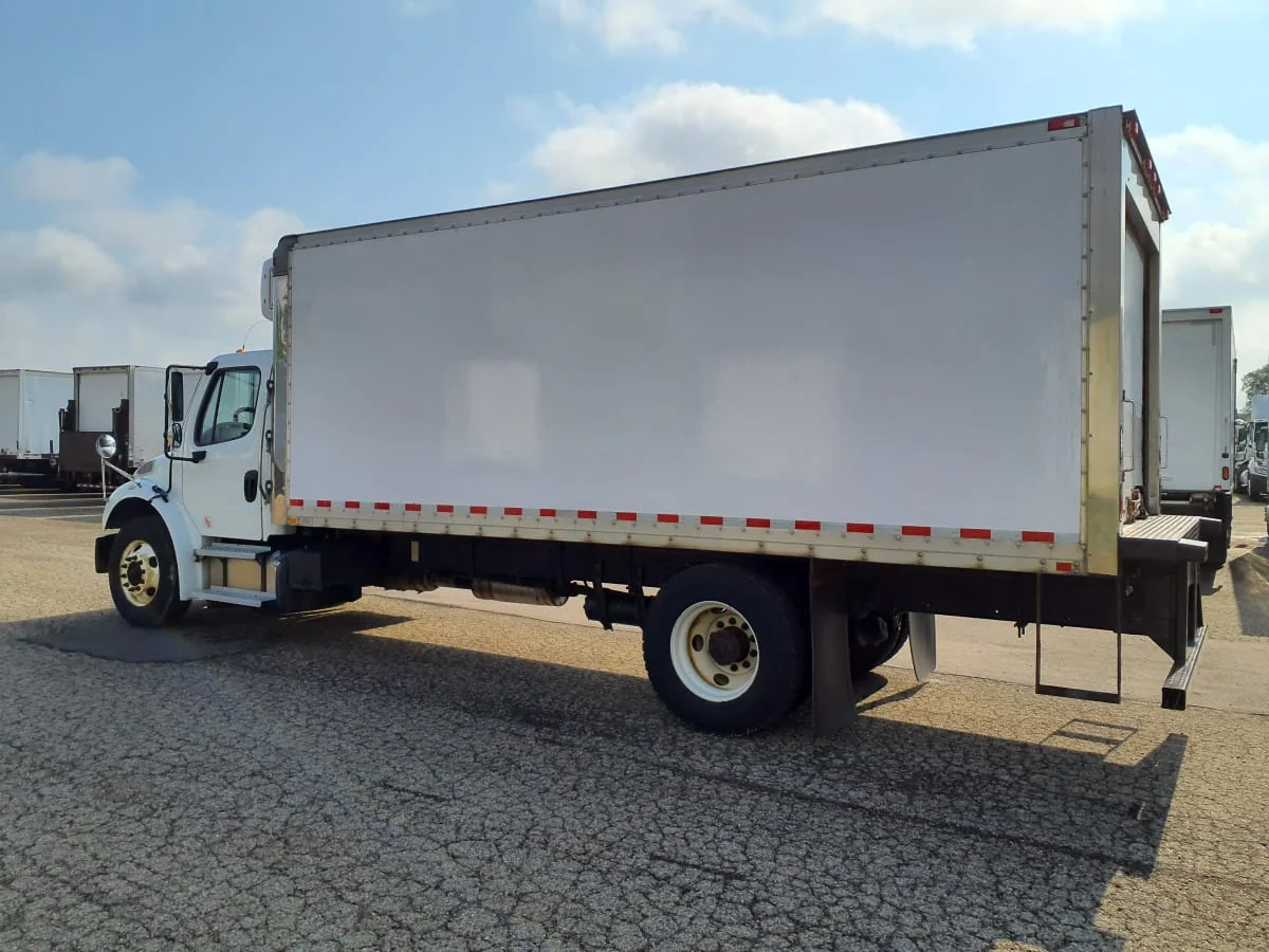 2016 Freightliner M2 106 in Wayland, MI — photo 6