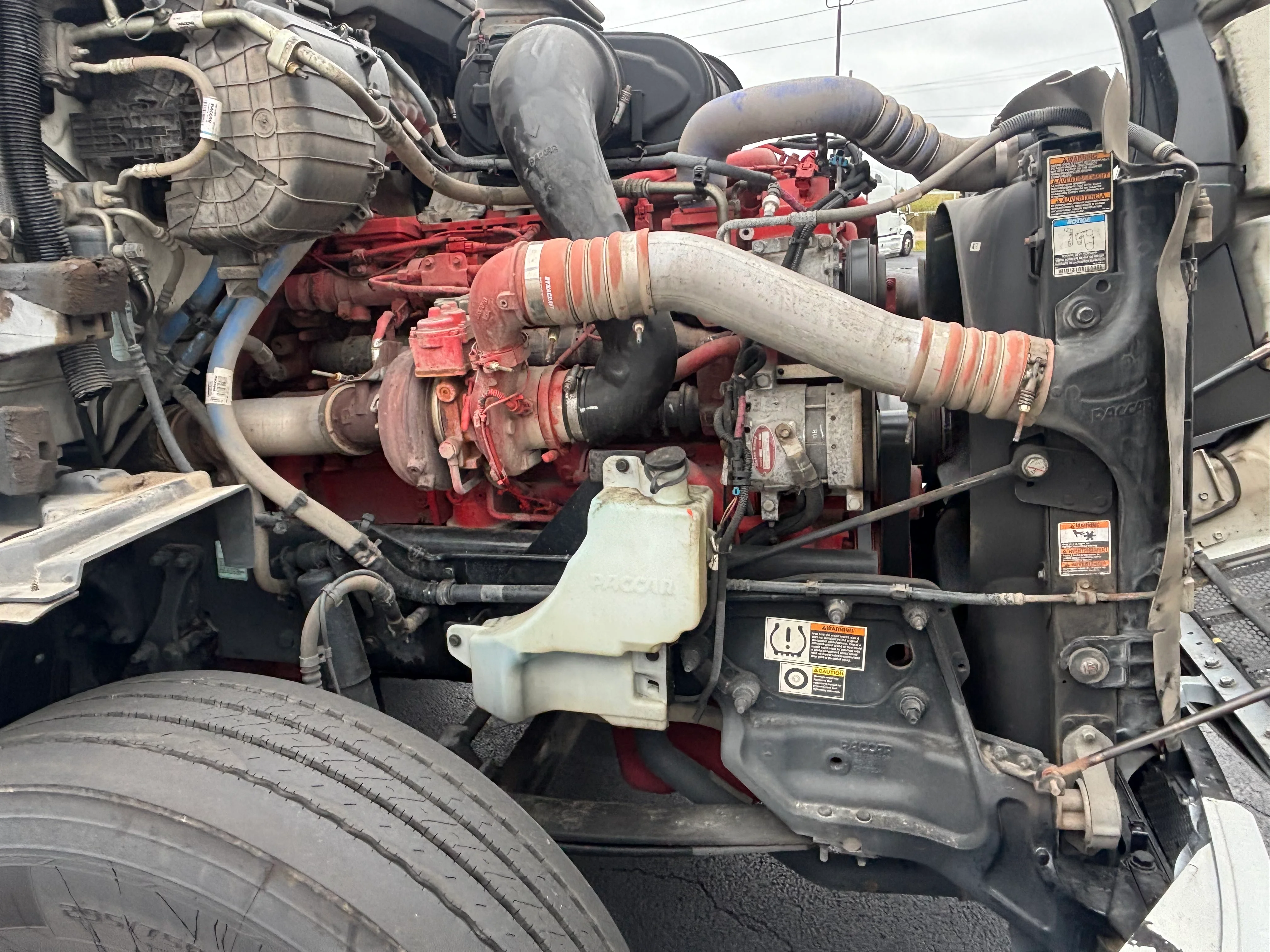 2023 Peterbilt 579 - image 9