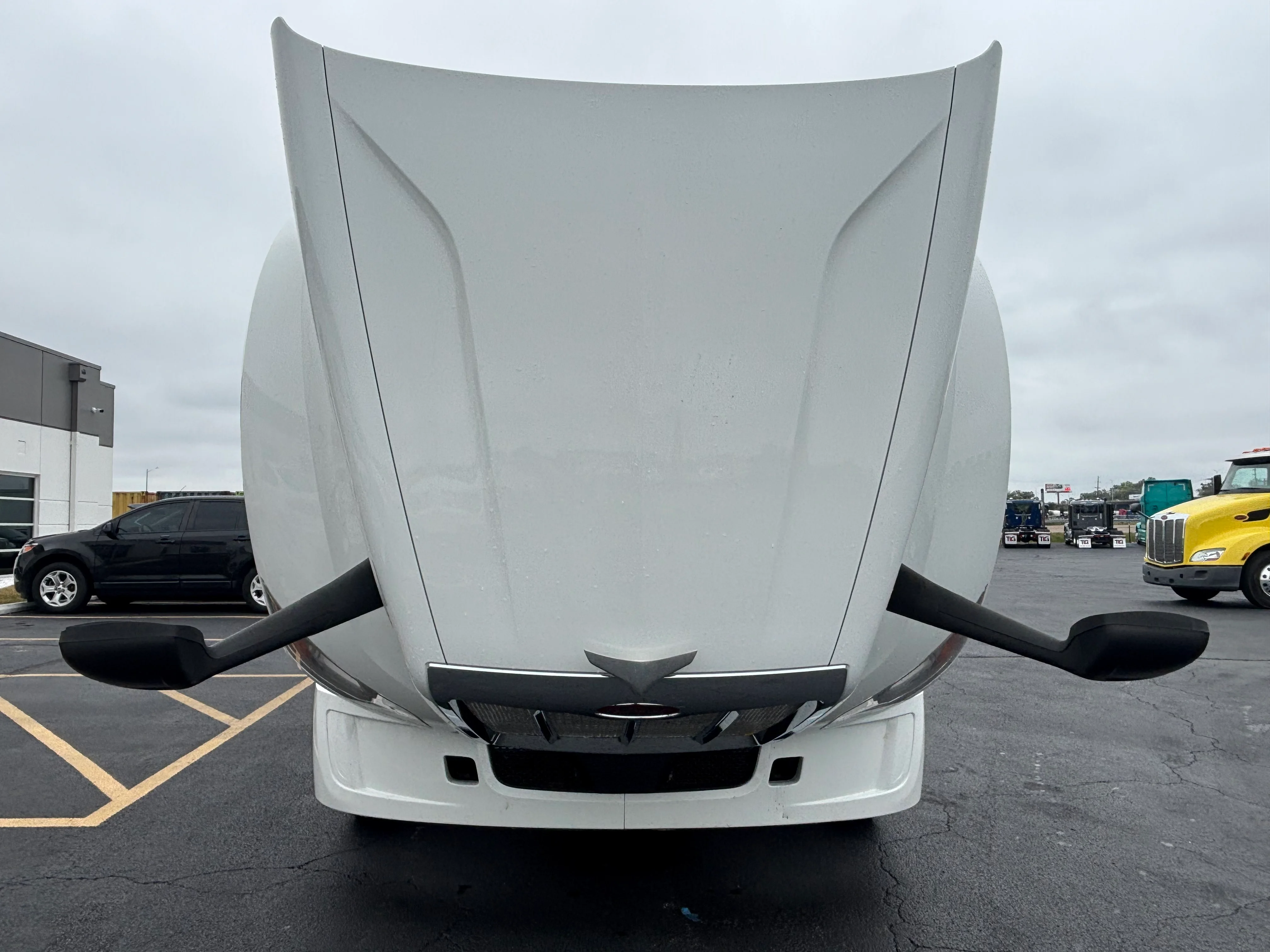 2023 Peterbilt 579 - image 10