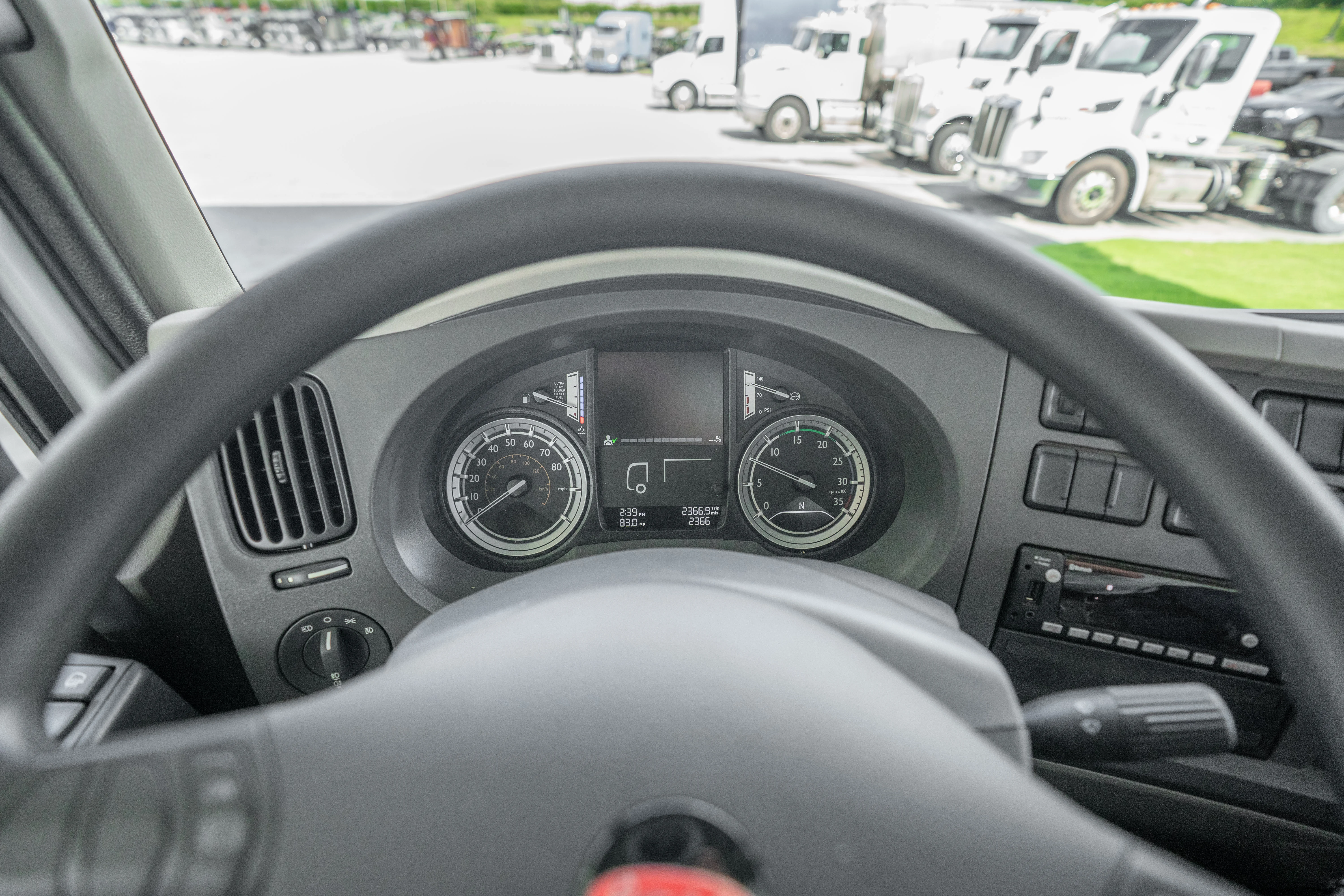 2026 Peterbilt 220EV in Baltimore, MD — photo 13