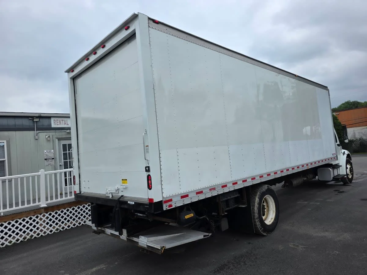 2017 Freightliner M2 106 in Bensalem, PA — photo 4