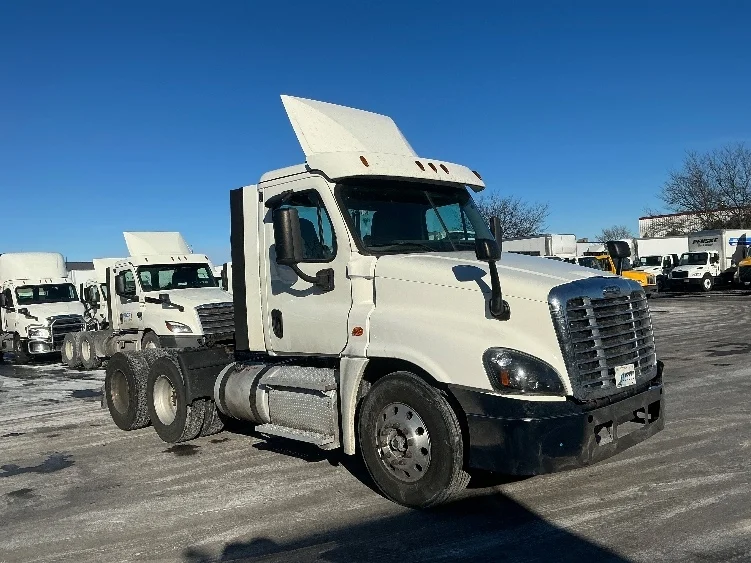 2019 Freightliner Cascadia in La Porte, IN