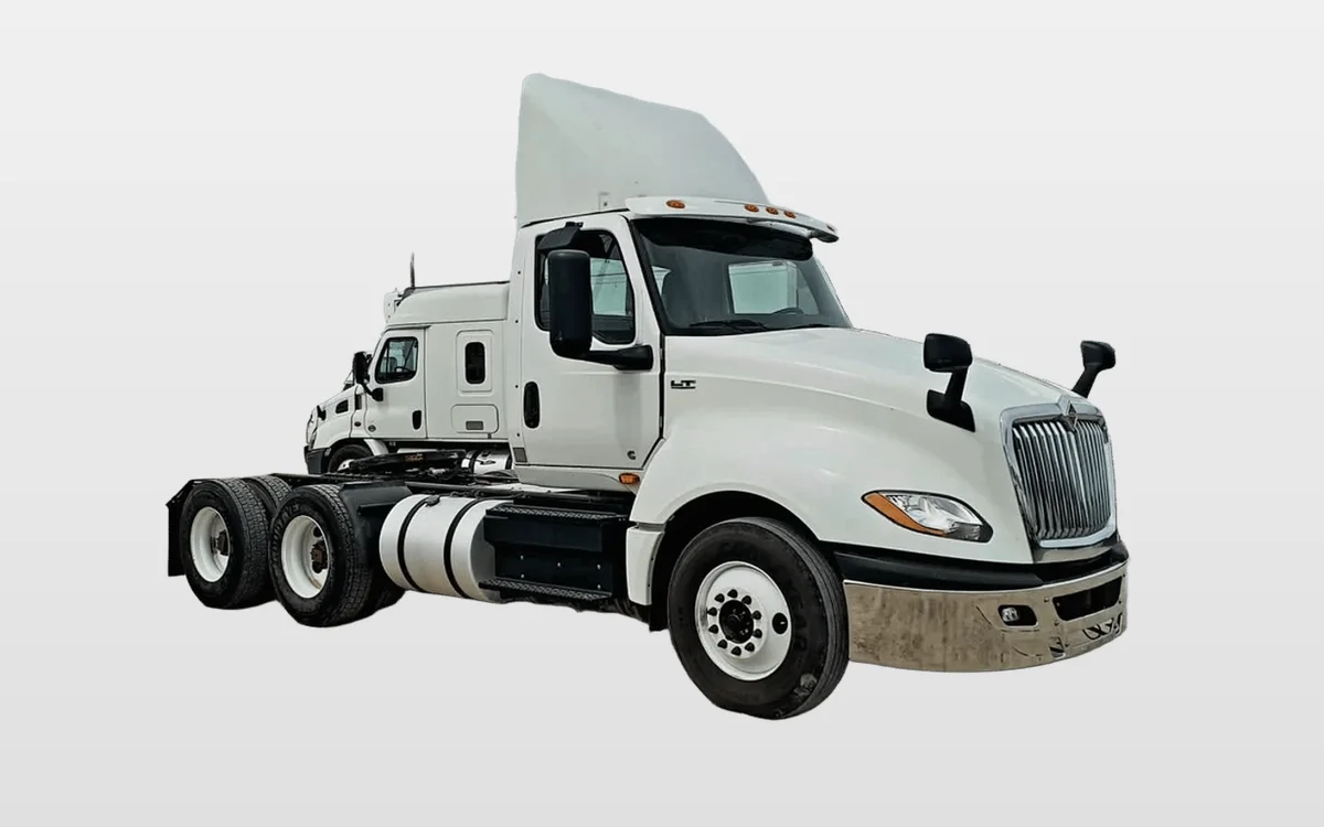 2019 International - image 1