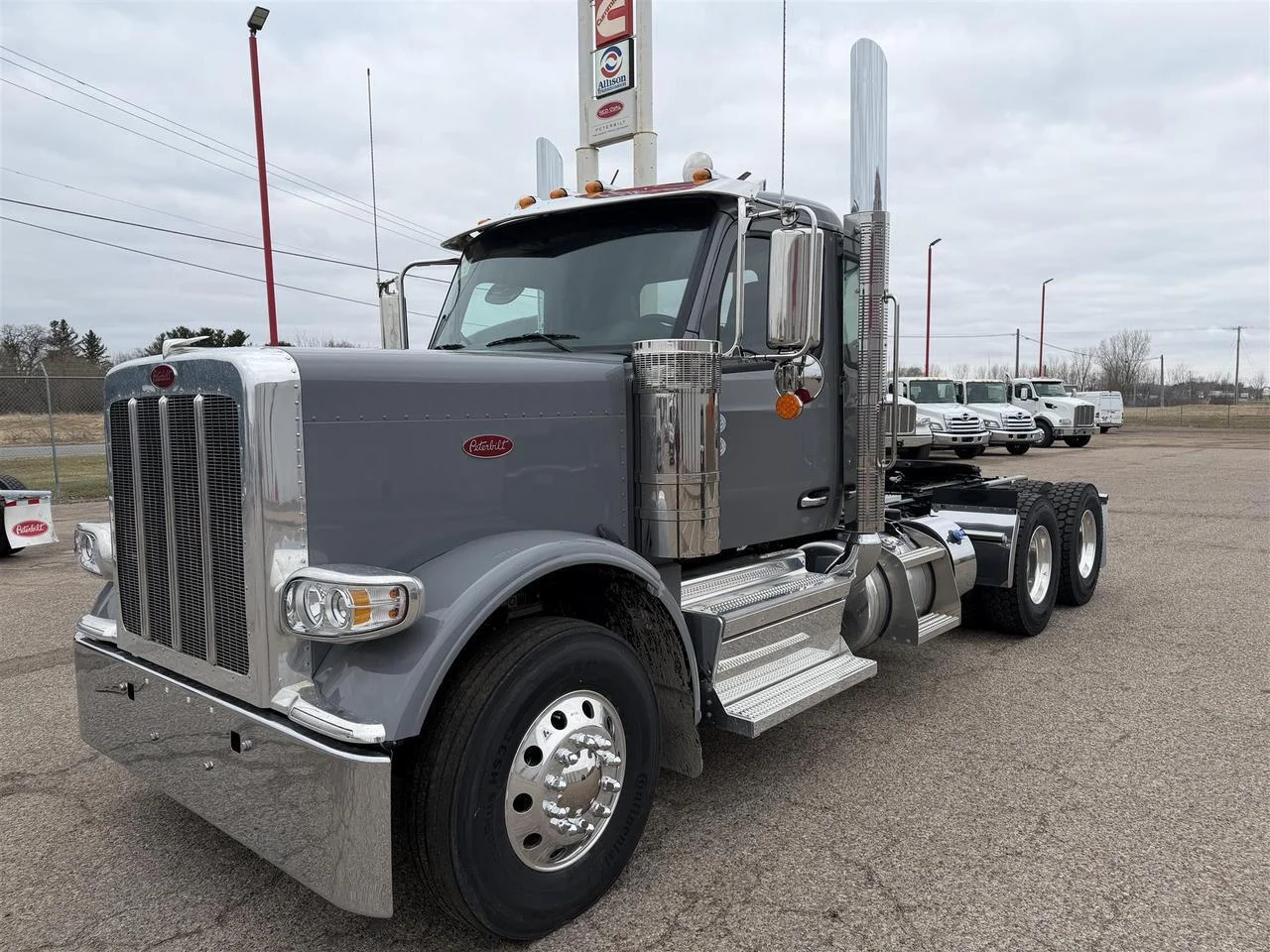 2027 Peterbilt 589 in Eau Claire, WI — photo 12