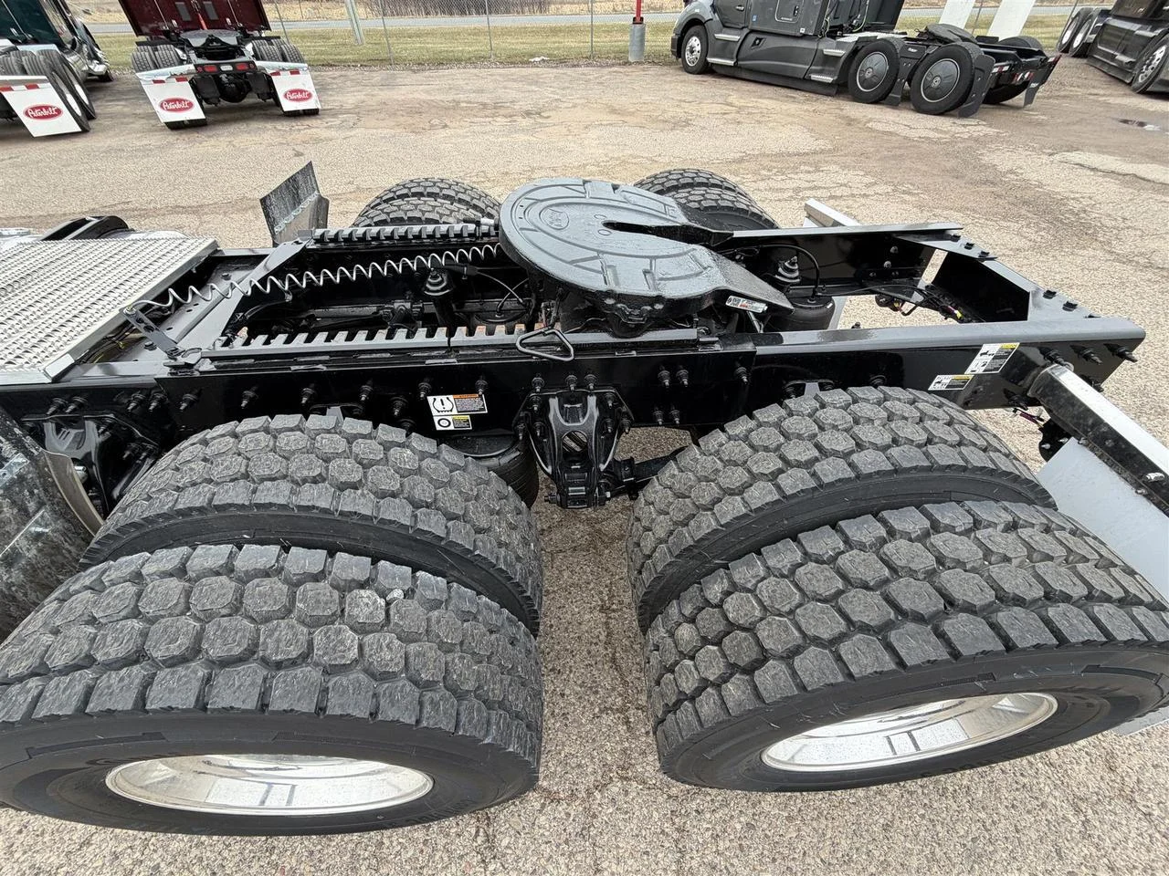 2027 Peterbilt 589 in Eau Claire, WI — photo 4