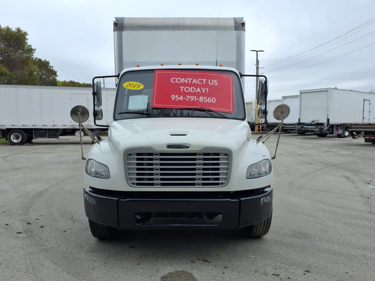 2019 Freightliner M2 106 - image 2