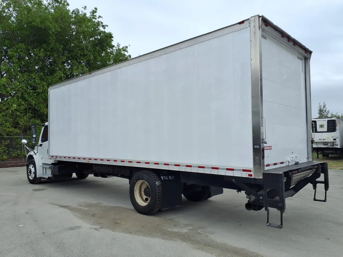 2019 Freightliner M2 106 in Davie, FL — photo 6