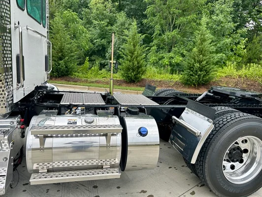 2027 Kenworth T880 in Fort Mill, SC — photo 10