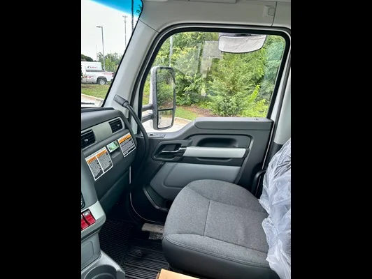 2027 Kenworth T880 in Fort Mill, SC — photo 16
