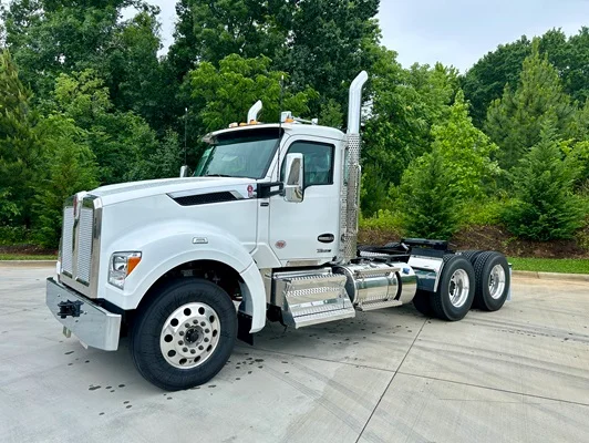 2027 Kenworth T880 in Fort Mill, SC — photo 6