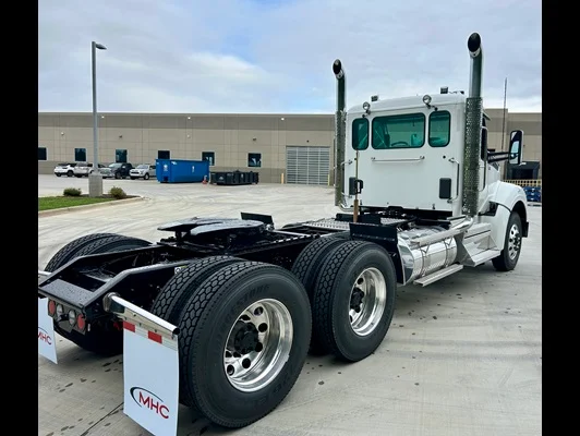2027 Kenworth T880 in Fort Mill, SC — photo 22