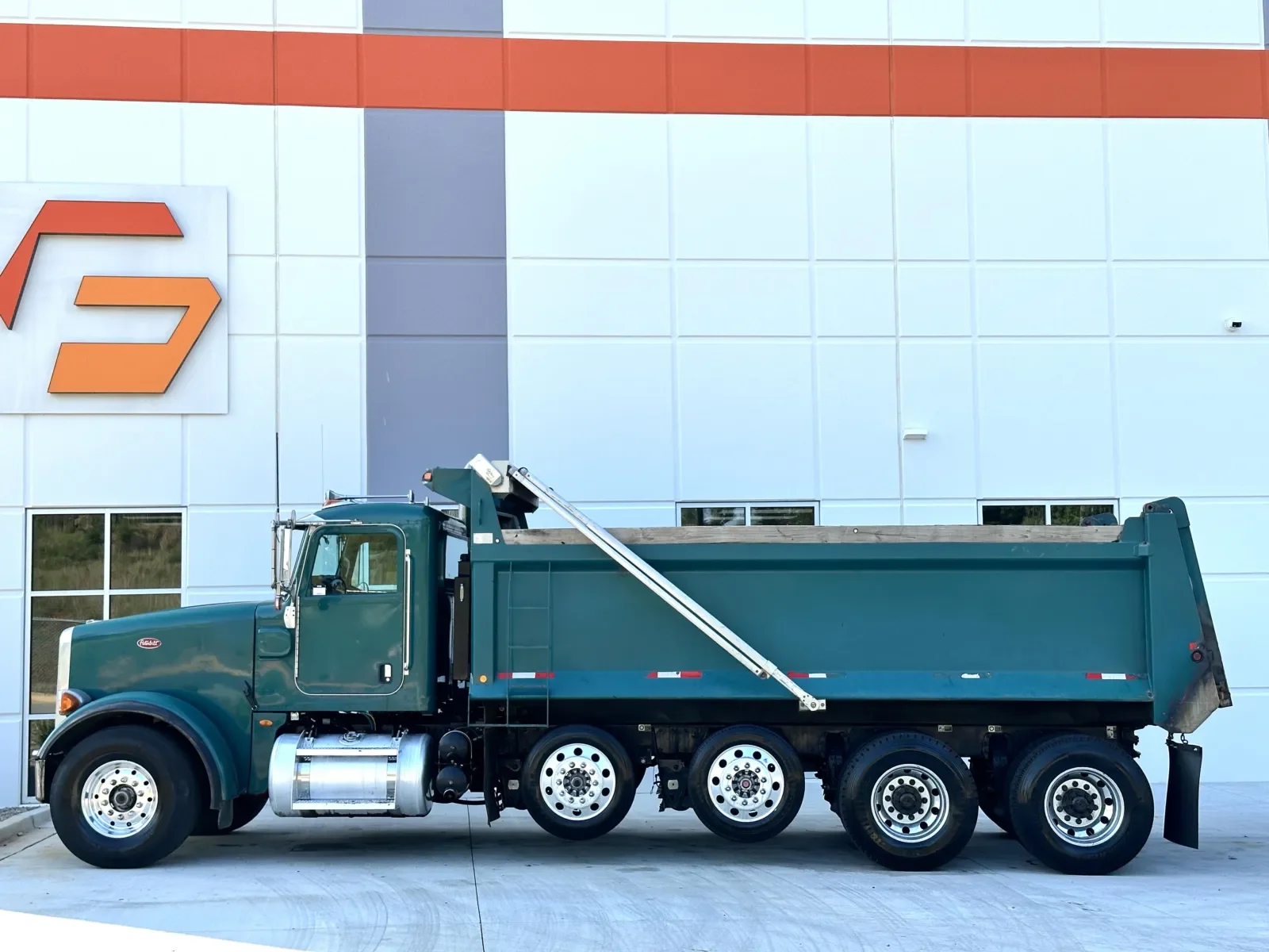 2014 Peterbilt 367 in Greer, SC — photo 5