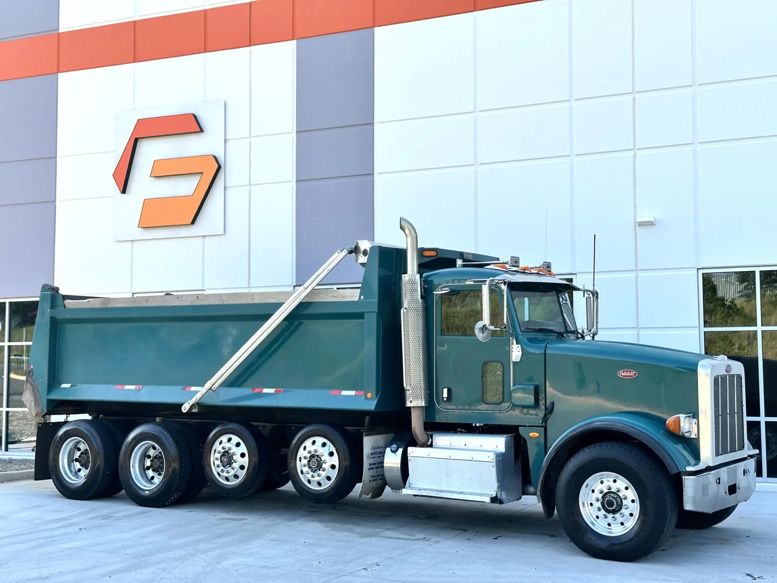2014 Peterbilt 367 in Greer, SC — photo 2