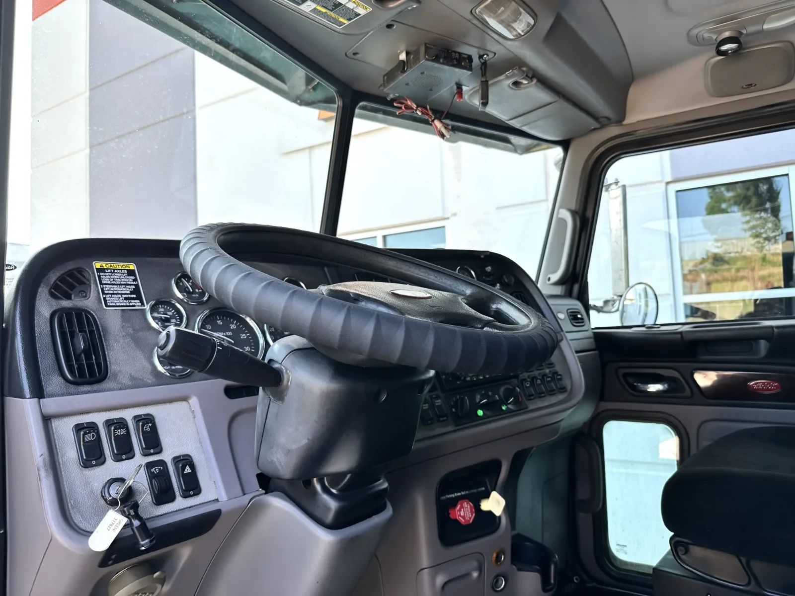 2014 Peterbilt 367 in Greer, SC — photo 16