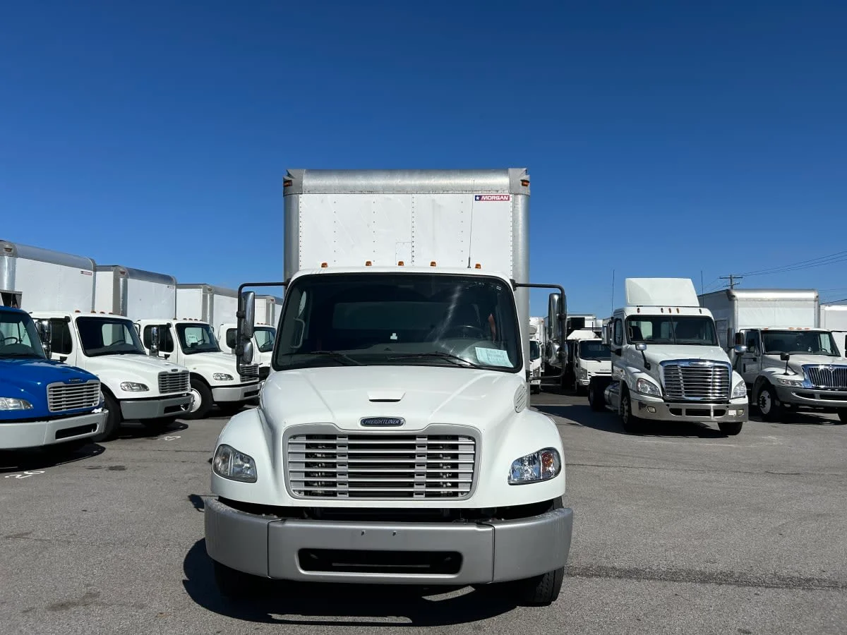 2018 Freightliner M2 106 in Beltsville, MD — photo 2