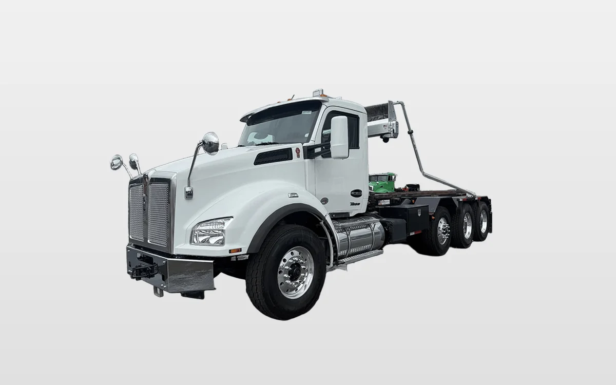 2024 Kenworth T880 - image 1