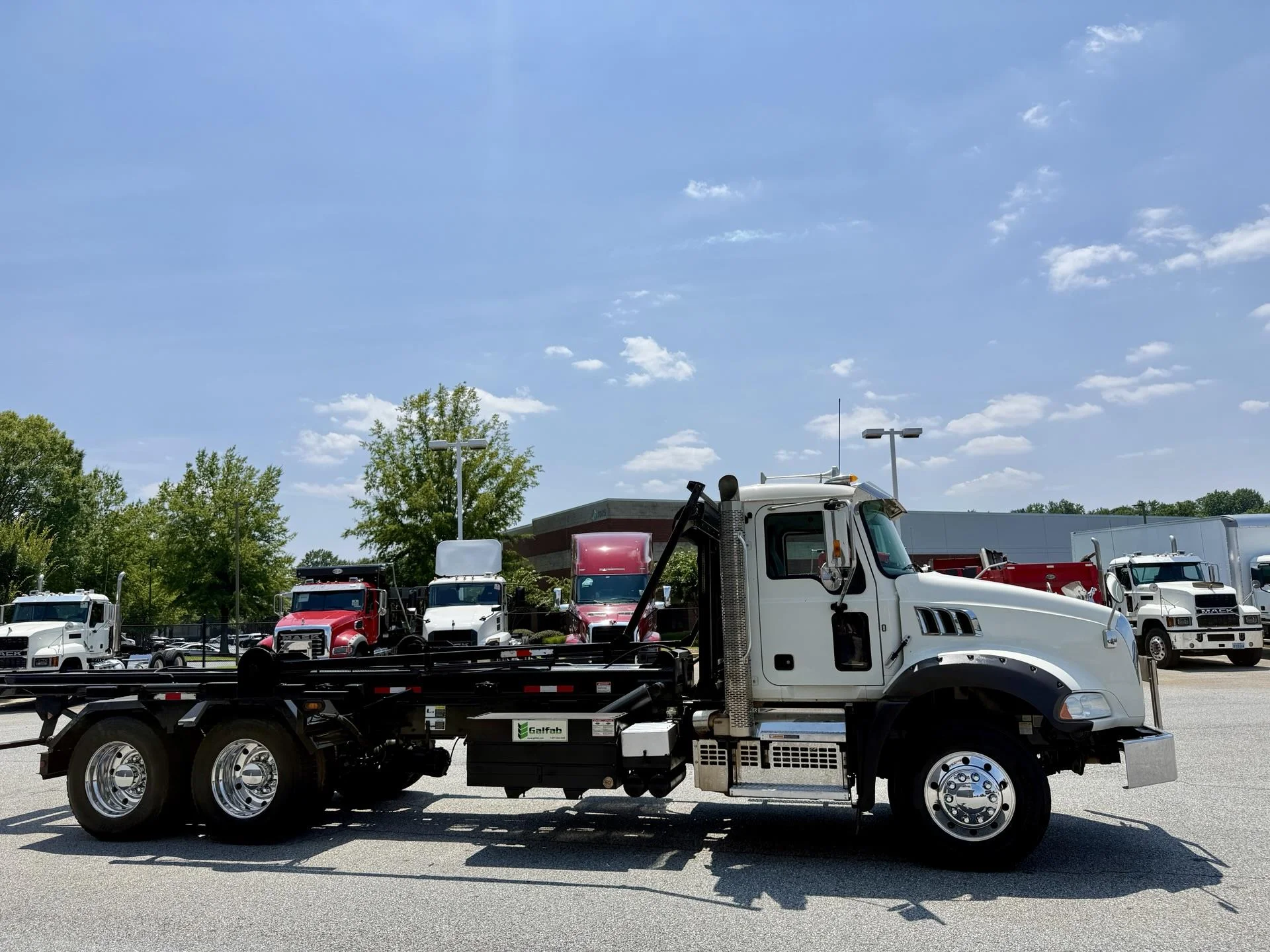 2022 Mack Granite in Duluth, GA — photo 9